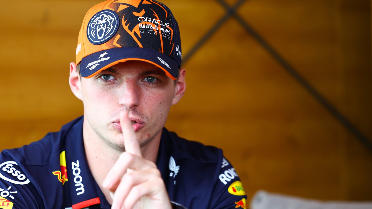 <a href='/de/daten/news/max-verstappen/' class='tag'>Max Verstappen</a> kontert Kritik: "Ich habe kein Verbot"