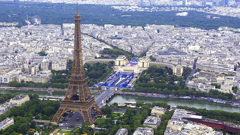 Spektakuläre Bilder! Olympia-Eröffnung auf der Seine