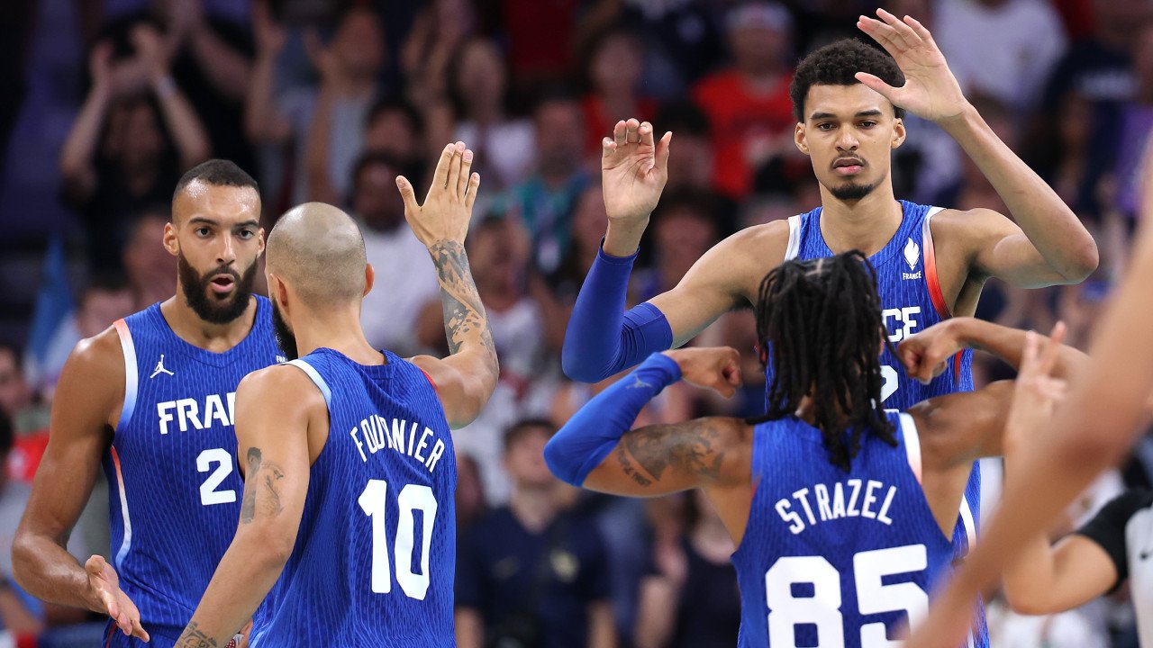 Frankreich gewinnt wildes <a href='/de/daten/news/basketball/basketball/' class='tag'>Basketball</a>-Spiel nach Overtime