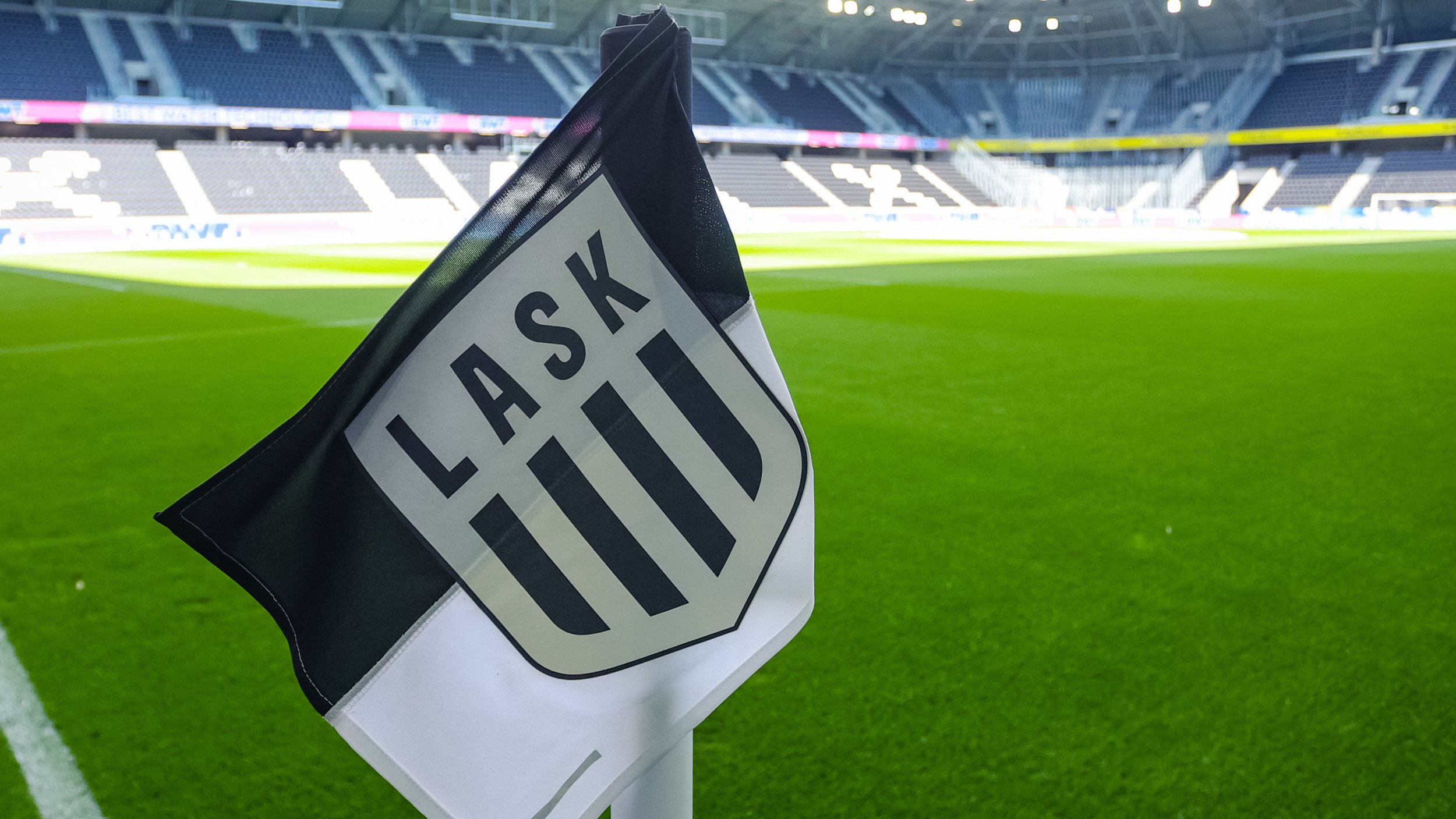 <a href='/de/daten/news/fussball/lask/' class='tag'>LASK</a> verpflichtet Bruder von Leverkusen-Star