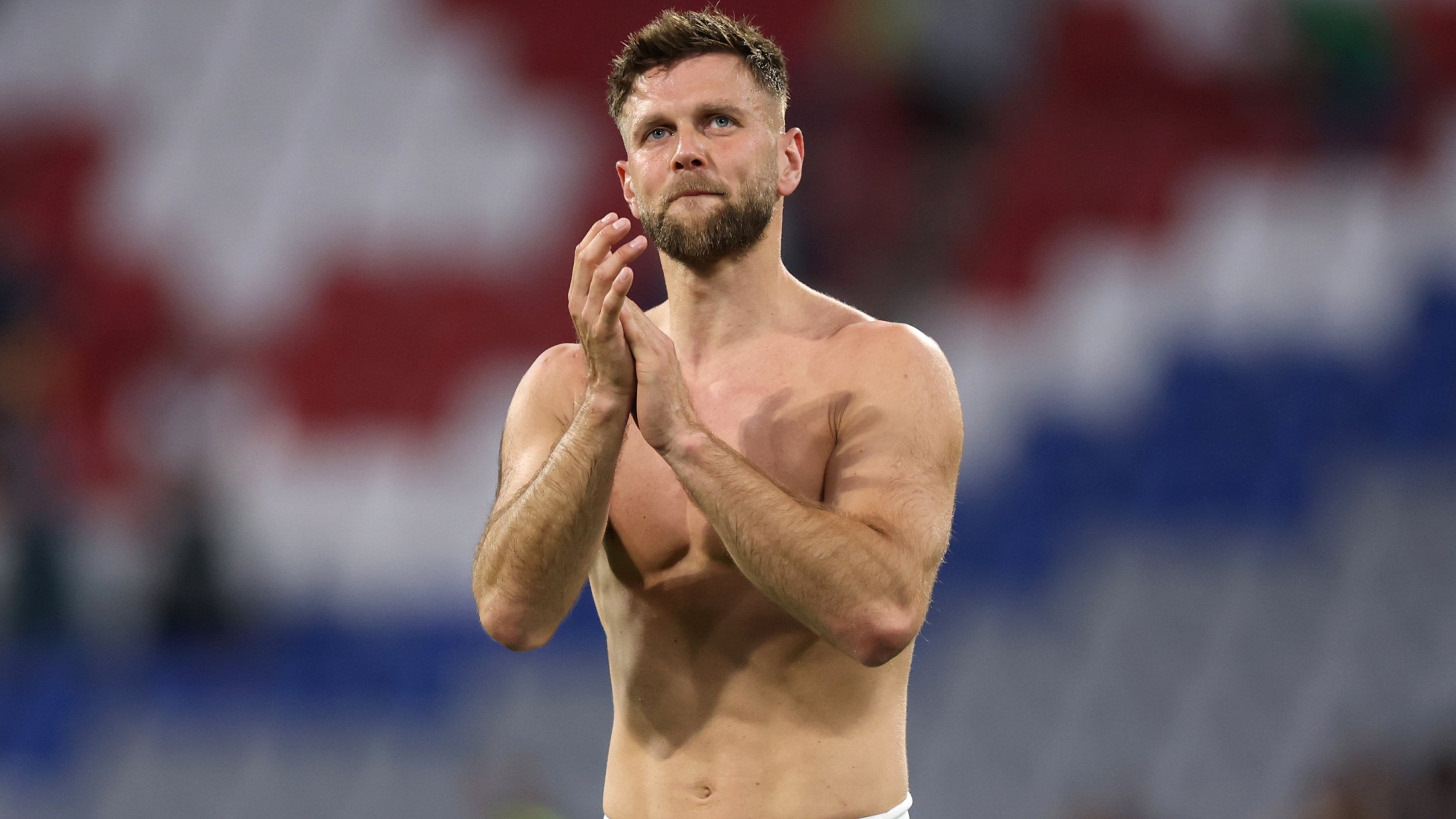 Zieht es BVB-Stürmer auf die Insel?