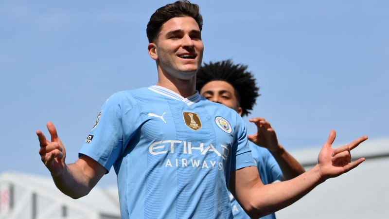 City-Stürmer Alvarez international heiß begehrt