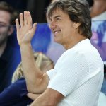 Olympia: Tom Cruise, Air und Phoenix bei Abschlussfeier