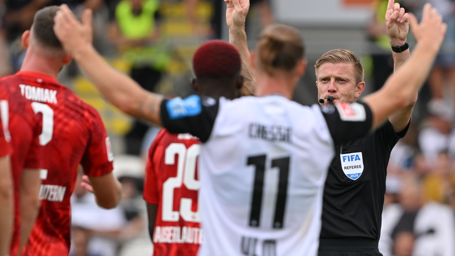 "Unabsichtliches" Handspiel wird in deutscher Liga bestraft