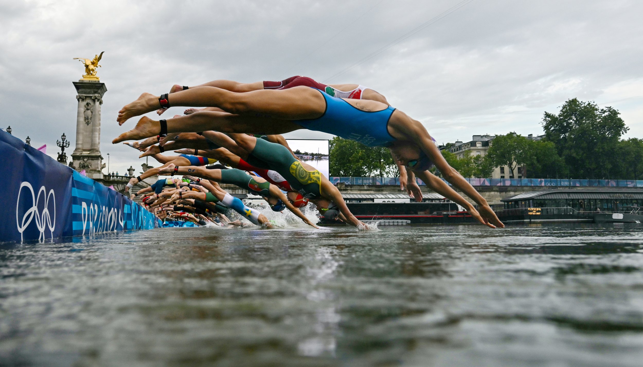 Freiwasser-Schwimmer trainierten in "stinkender" Seine
