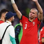 Pepe hängt seine Fußballschuhe an den Nagel