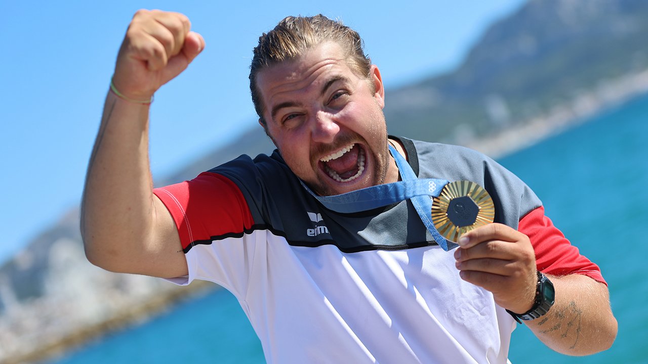 Der Surf-Olympiasieger im Ski-Anzug