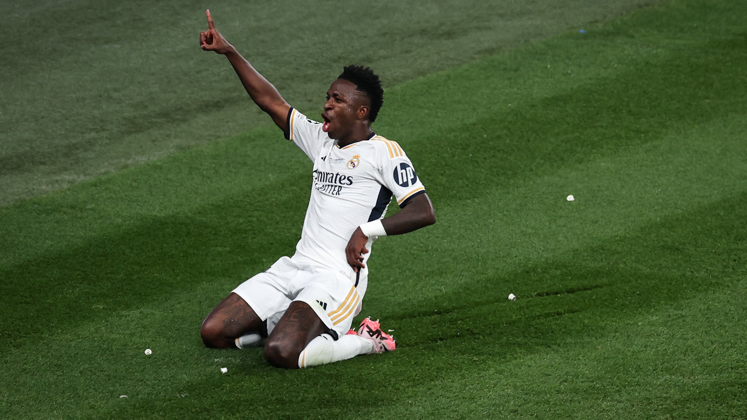 Eine Milliarde Euro Gehalt! Mega-Angebot für Vinicius Jr.