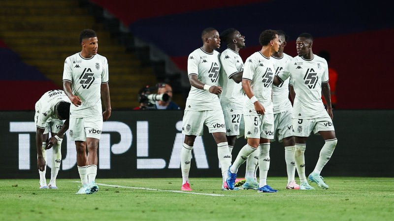 Hütters Monaco düpiert Barca im Test