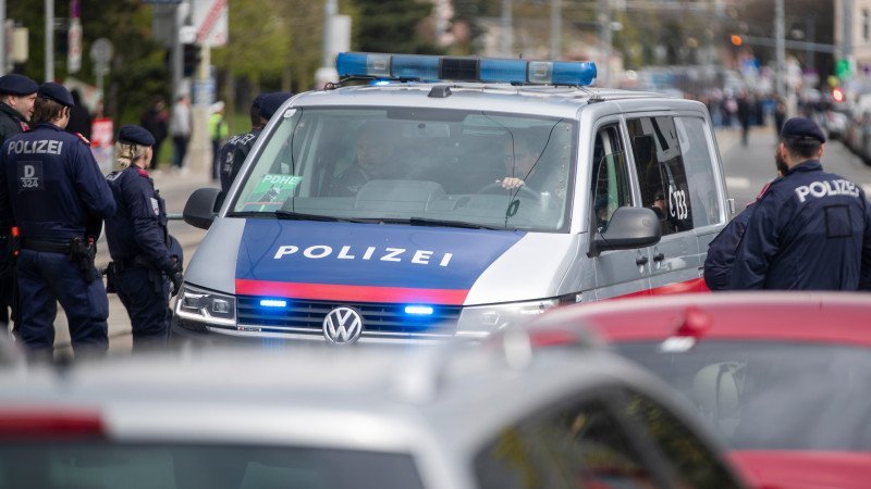 Gegen Auflagen verstoßen: Ex-Fußballprofi verhaftet