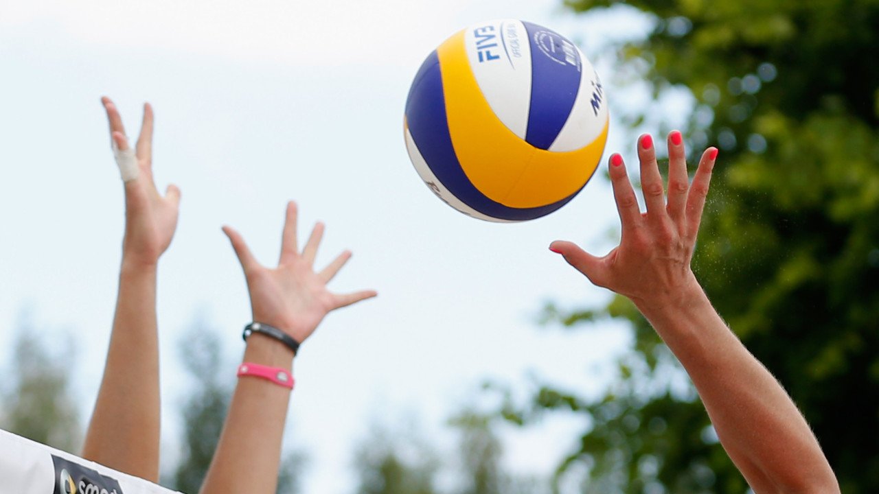 Beach-<a href='/de/daten/news/volleyball/volleyball/' class='tag'>Volleyball</a>-EM: Zwei Frauen-Teams erreichen K.o.-Phase
