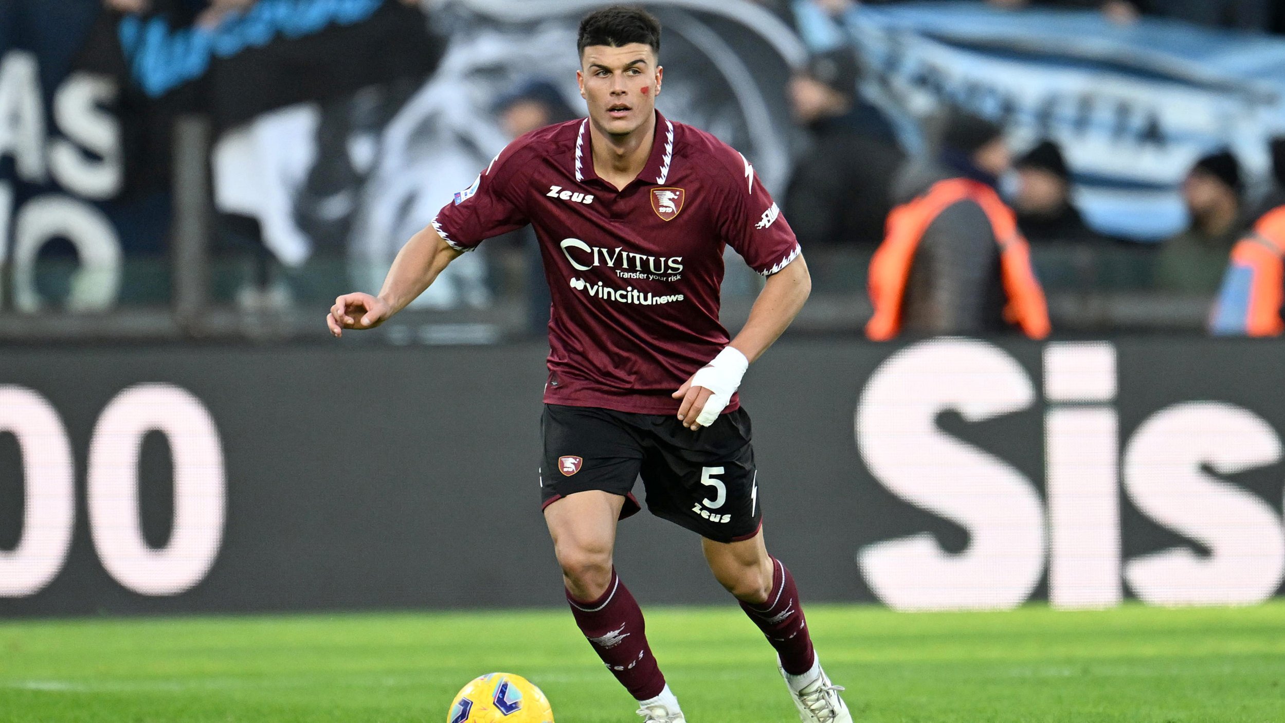 Klubs nicht einig! Daniliuc-Deal droht zu scheitern