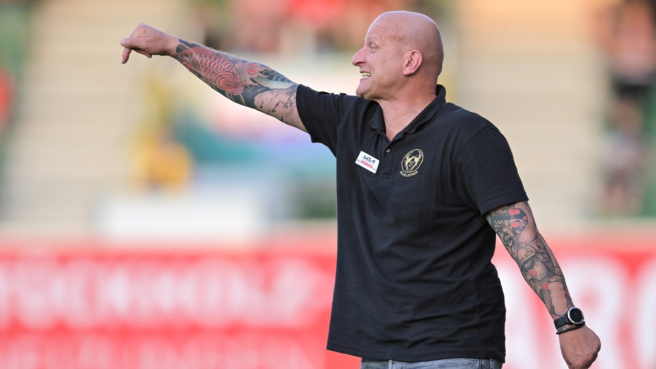 <a href='/de/daten/news/fussball/dsv-leoben/' class='tag'>DSV Leoben</a> feiert Last-Minute-Sieg im Traditions-Duell