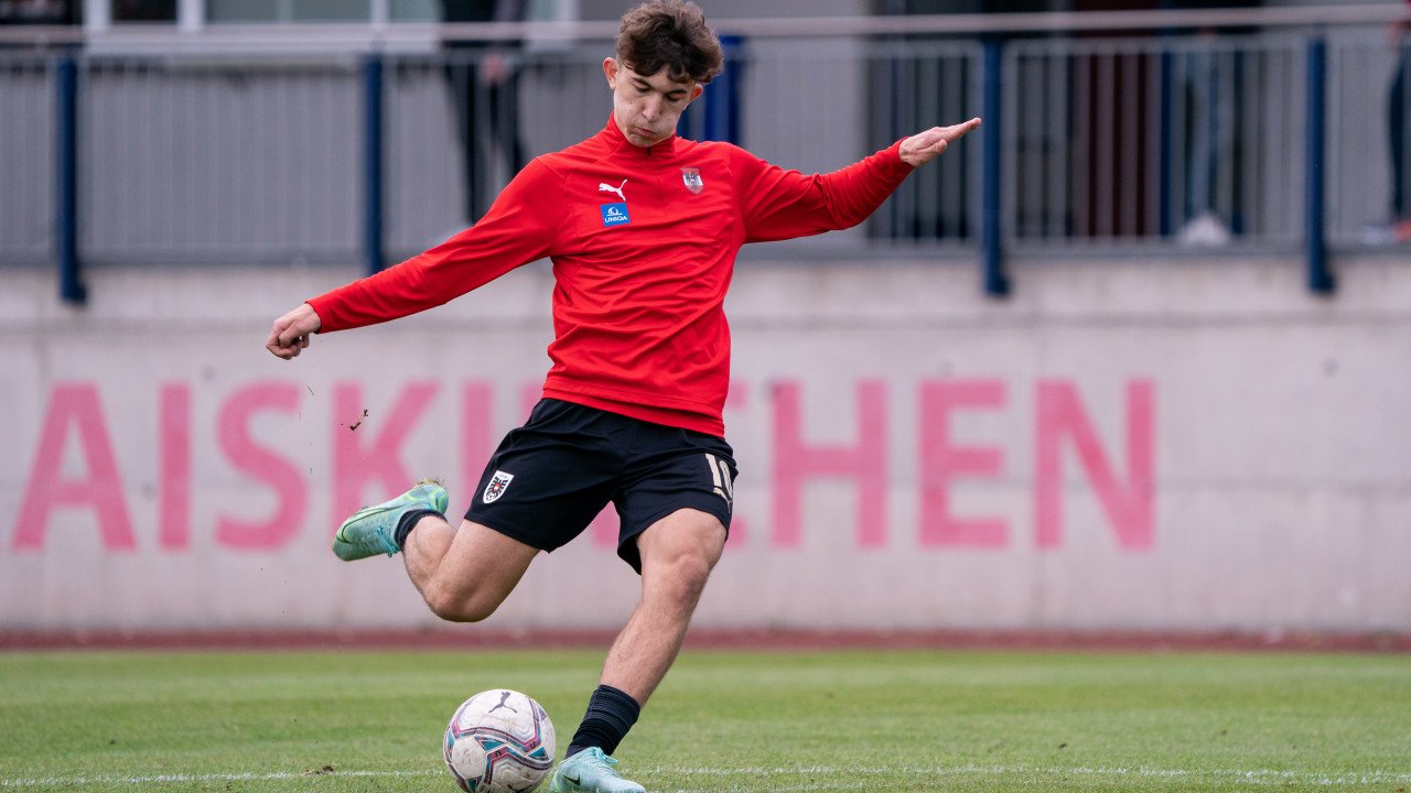 U19-Teamspieler feiert Profi-Debüt bei Hoffenheim-Zittersieg