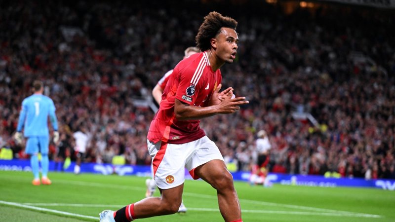 Premier-League-Auftakt: ManUnited feiert knappen Sieg