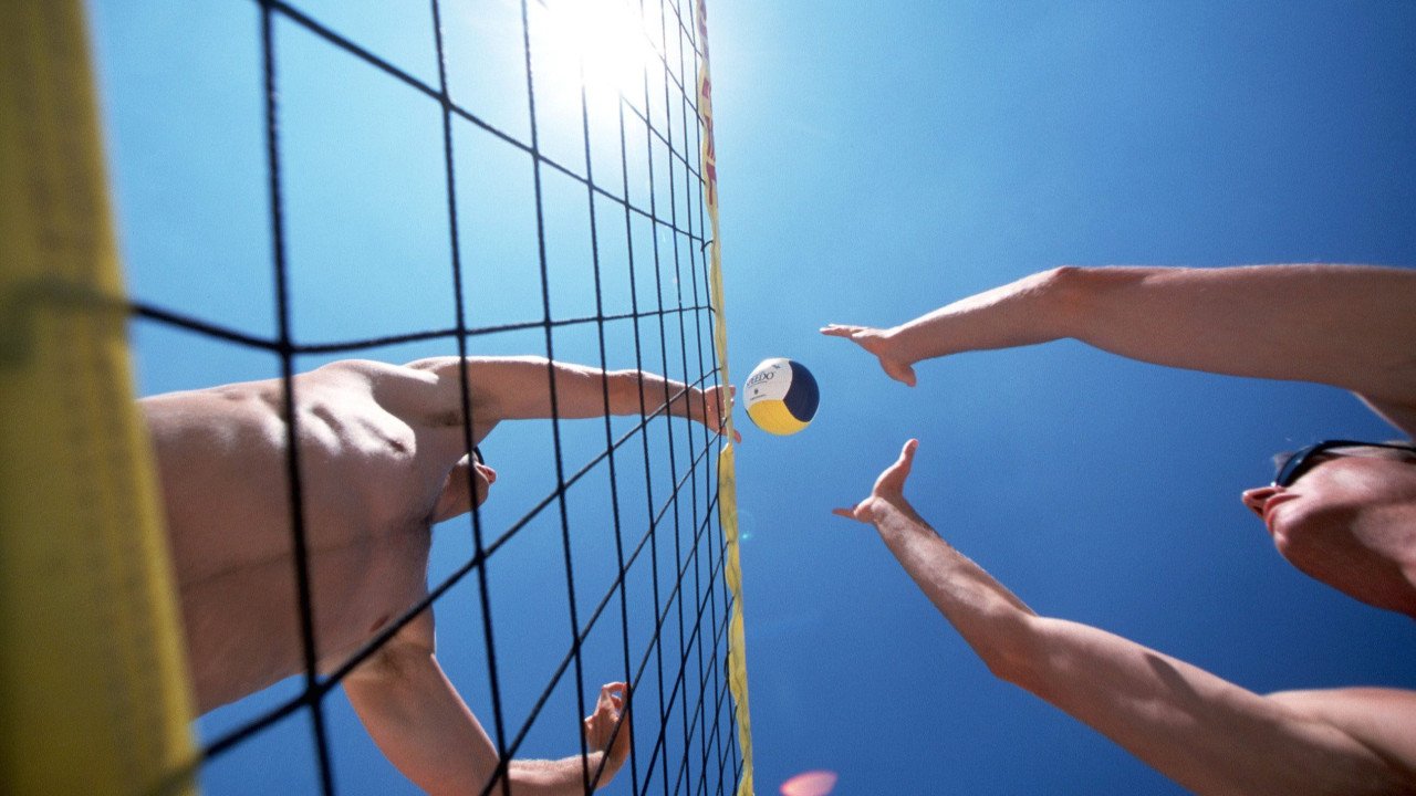 <a href='/de/daten/news/beachvolleyball/' class='tag'>Beachvolleyball</a>-EM: EM-Gold bei Männern geht an Lettland