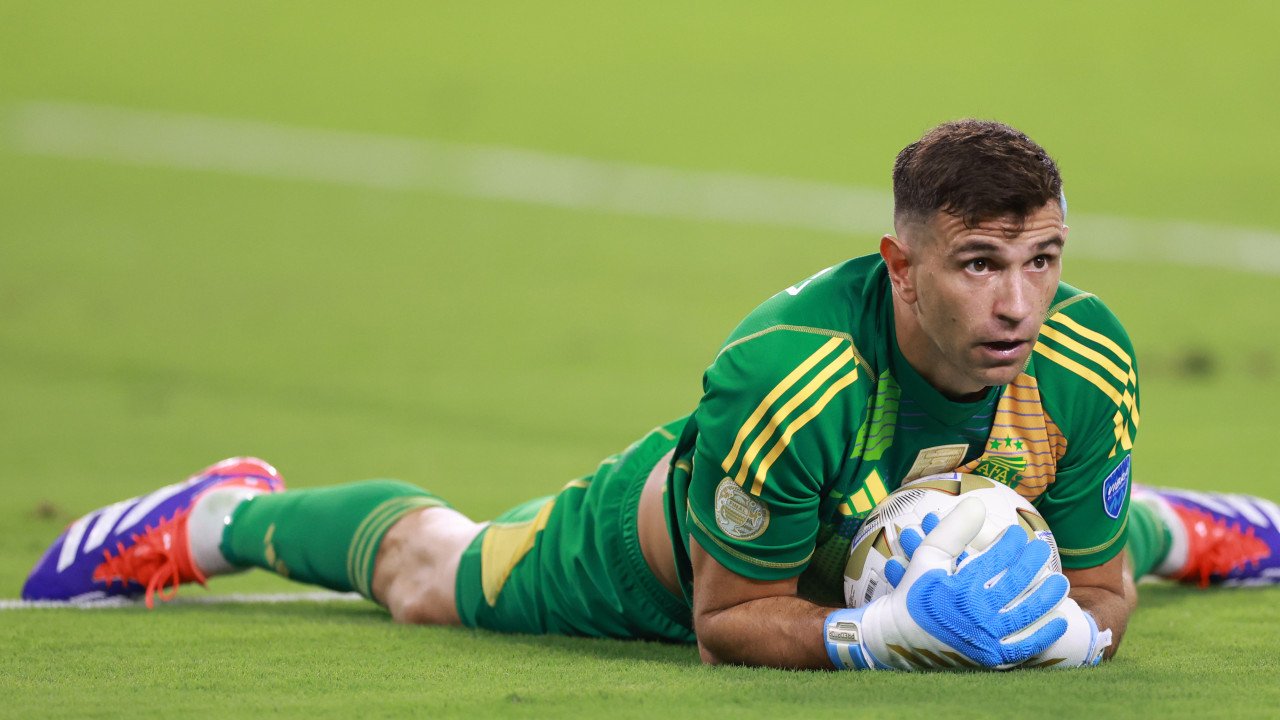 Argentinischer Weltmeister verlängert bei Aston Villa