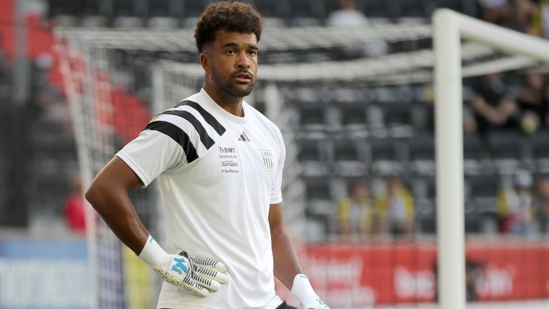 Bitter! ÖFB-Keeper verletzt sich beim Aufwärmen