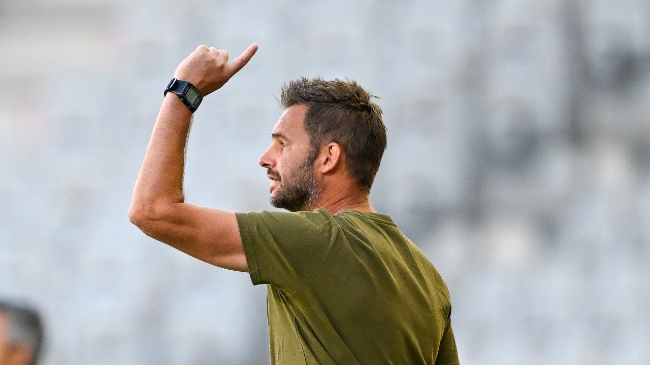 <a href='/de/daten/news/fussball/gak/' class='tag'>GAK</a>-Coach Messner beim WAC gegen eigene Vergangenheit