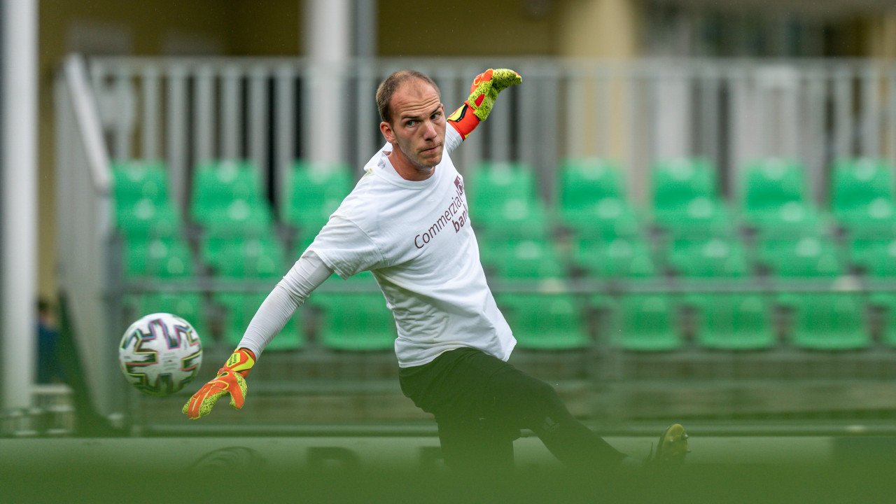 ÖFB-Goalie bekommt nach Zusammenprall blaues Auge