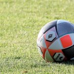 Schreckliche Szene! ÖFB-Legionär mit Wurfgegenstand beworfen