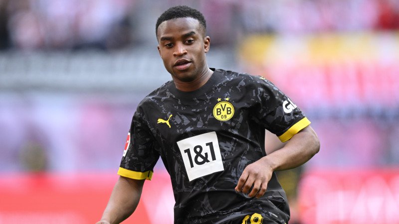 Verhandlungen laufen: Nächster Klub baggert an Moukoko