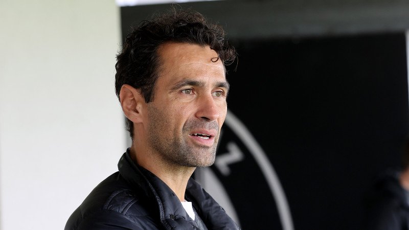 Peter Hlinka warnt Sturm vor dem "FC Bayern" der <a href='/de/daten/news/slowakei/' class='tag'>Slowakei</a>