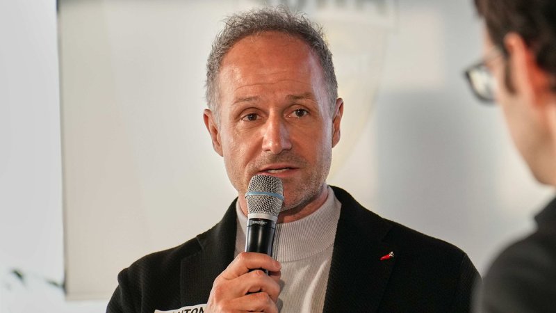 VAR es das wert? Bundesliga-Sportdirektoren im Zwiespalt