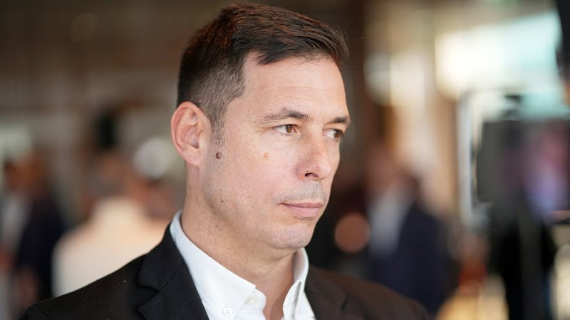 VAR es das wert? Bundesliga-Sportdirektoren im Zwiespalt