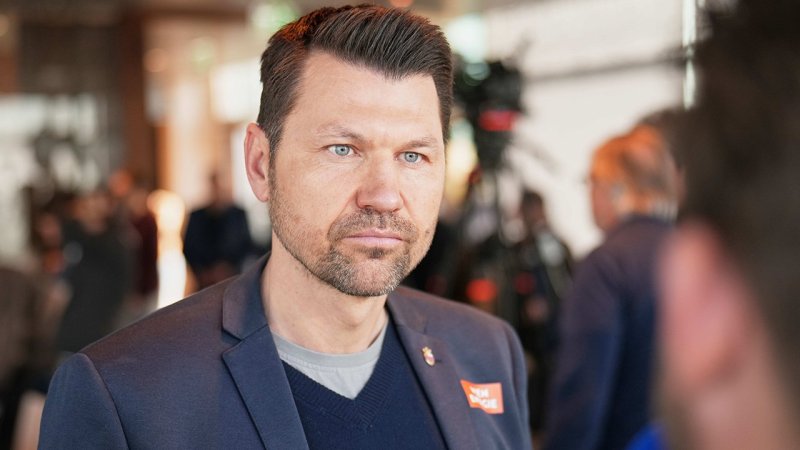 VAR es das wert? Bundesliga-Sportdirektoren im Zwiespalt