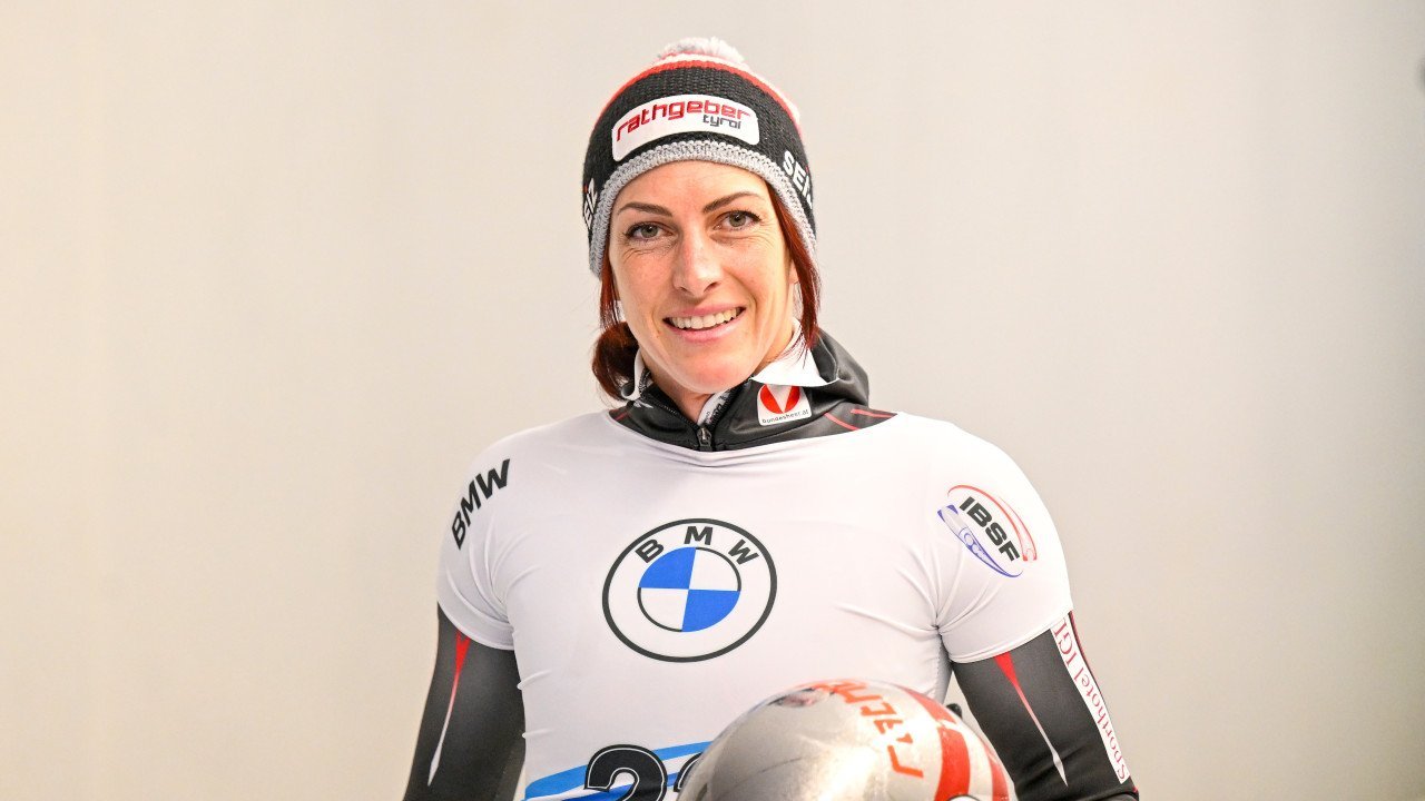 Skeleton: Flock trotz Bandscheibenproblemen in Lillehammer Vierte