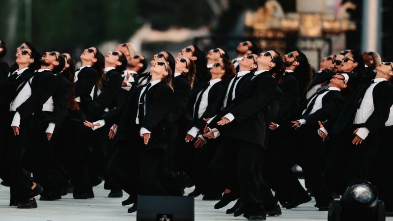 Spektakuläre Bilder! Paralympics 2024 offiziell eröffnet