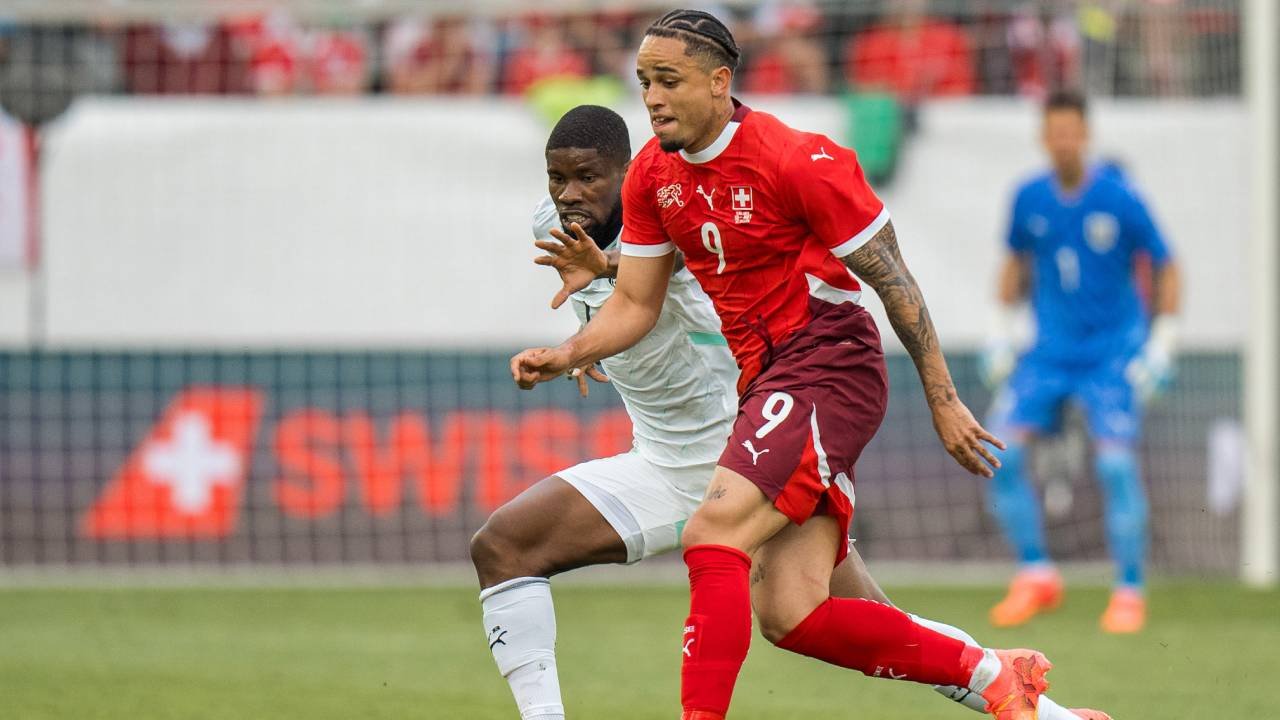 Negative Körpersprache? Okafor reagiert auf Kritik