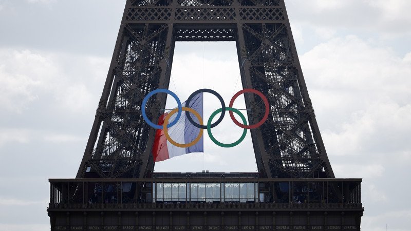 Olympische Ringe bleiben auch nach Spielen am Eiffelturm