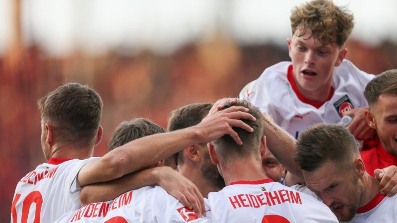 Heidenheim stürmt mit klarem Erfolg an die Tabellenspitze