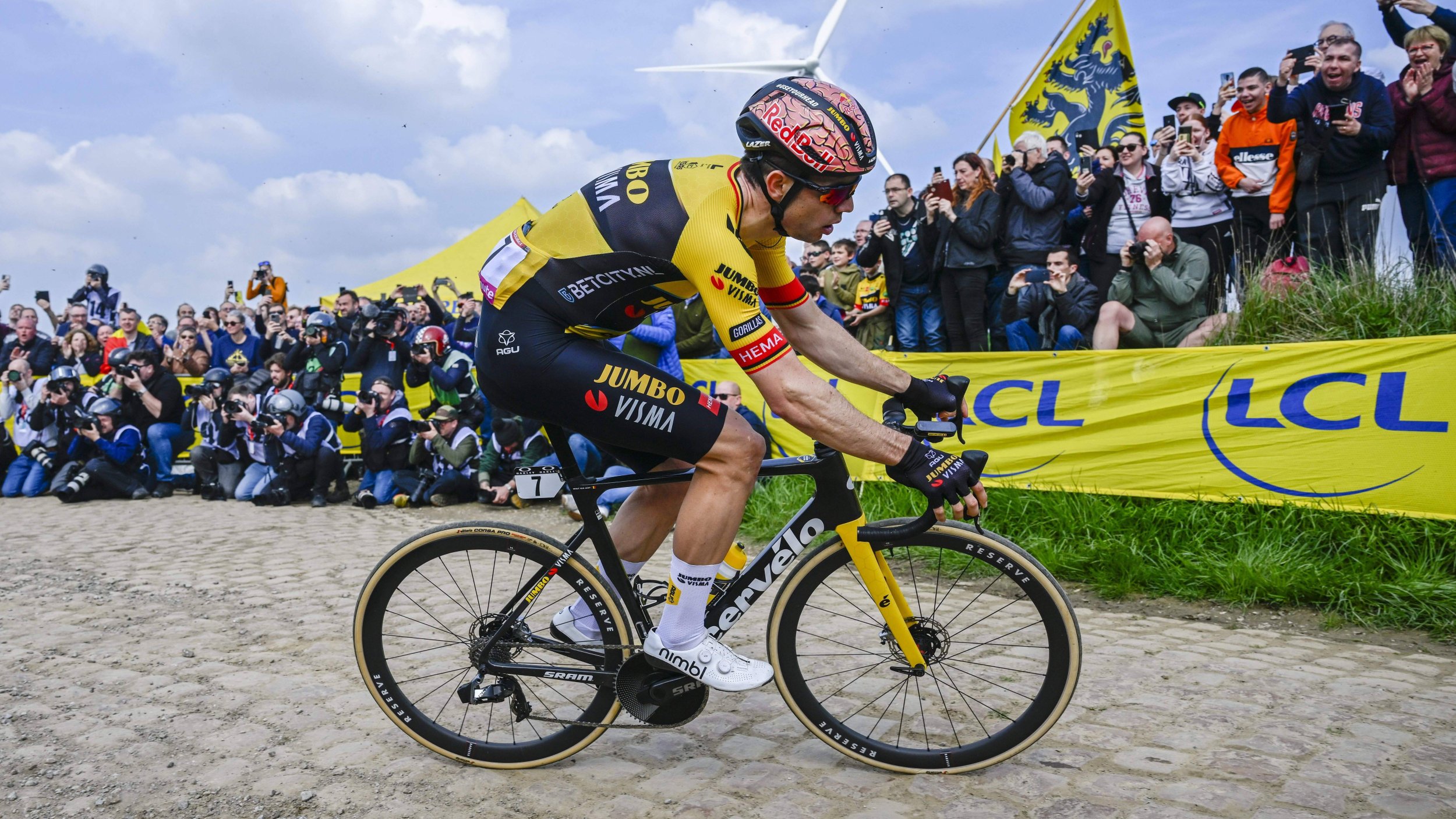 Nach Vuelta-Sturz: Saisonaus für van Aert