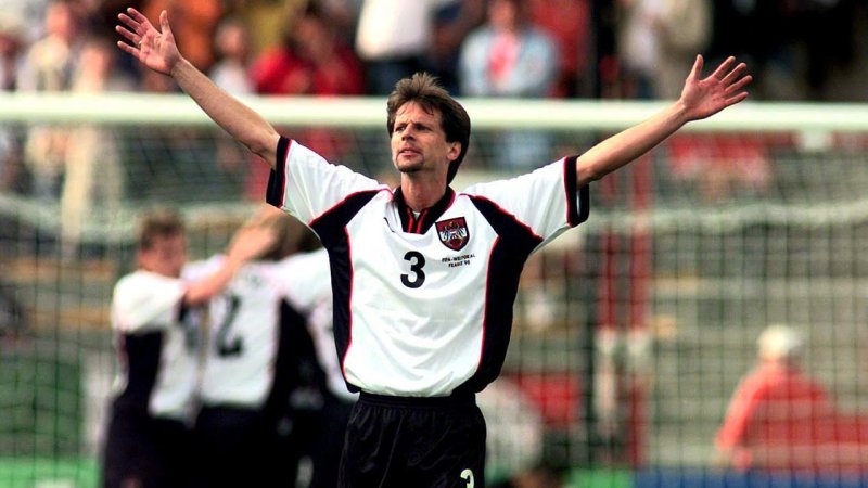 24. Peter Schöttel - 63 Länderspiele (0 Tore)