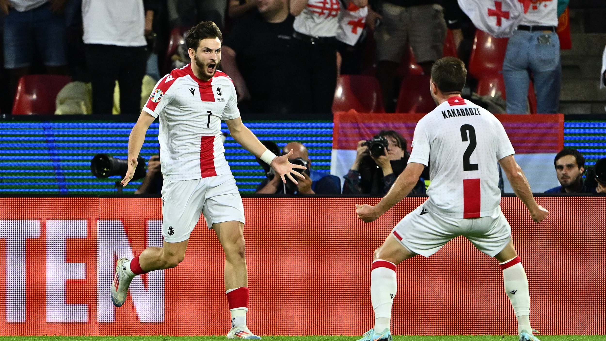 Kiteishvili feiert mit <a href='/de/daten/news/fussball/georgien/' class='tag'>Georgien</a> klaren Sieg über Tschechien