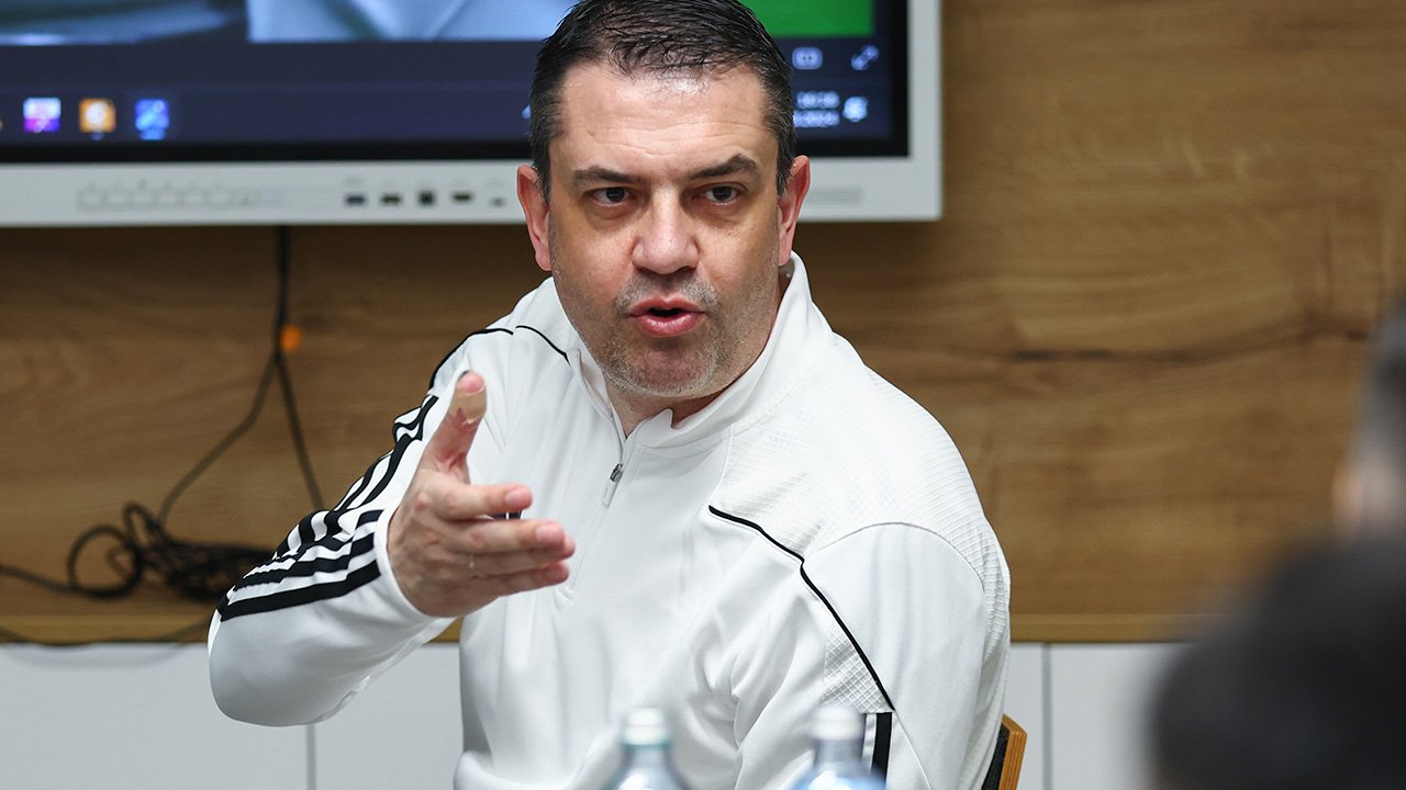 Kommentar: Schützt Kassai "seine Lieblinge"?