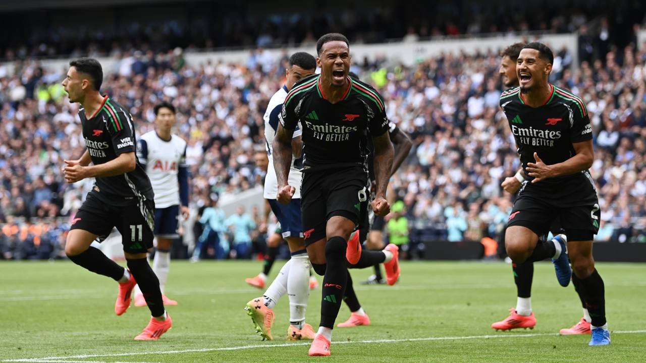 Gabriel-Kopfball bringt Arsenal Derbysieg gegen Tottenham