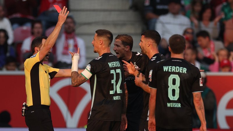 Friedl fliegt! Zehn Bremer brechen Mainzer Serie