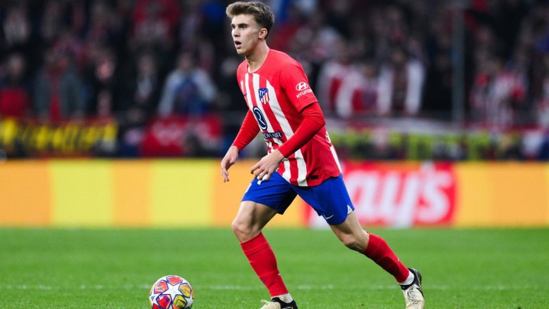 Pablo Barrios (Mittelfeld)