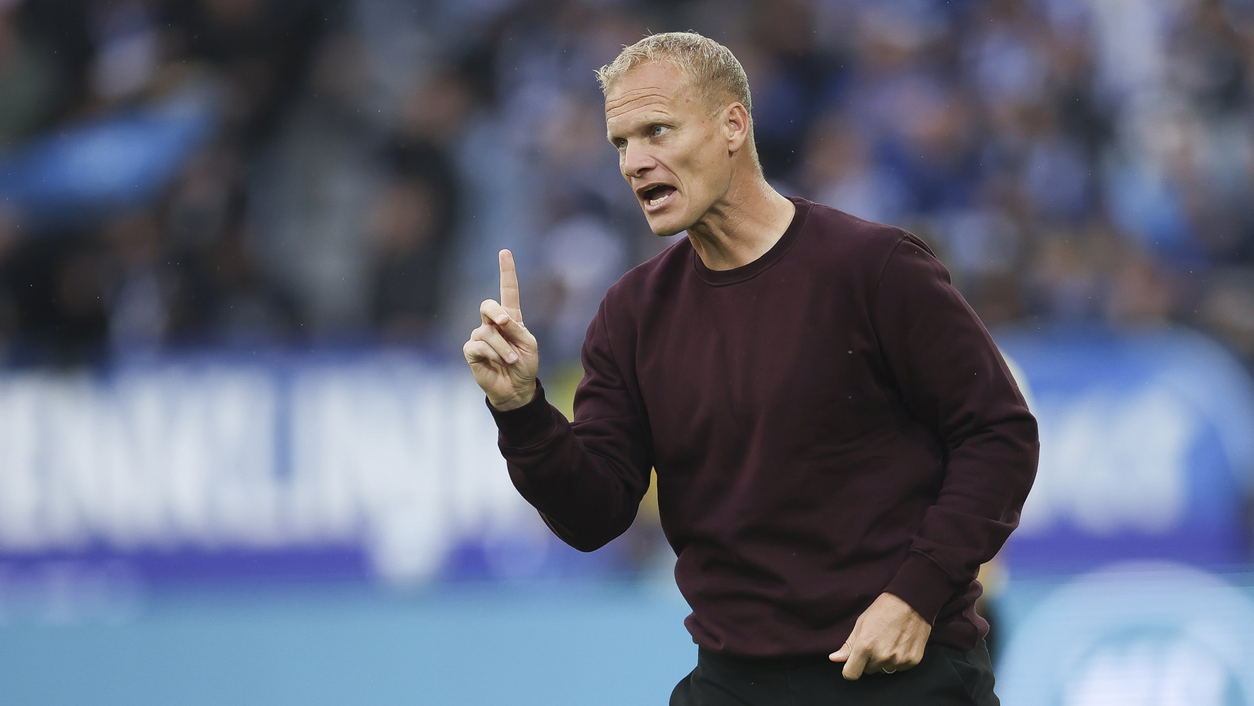 Beben auf Schalke: Trainer und Sportdirektor müssen gehen