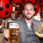 O'zapft is! Bayern feiern nach Auswärtssieg auf der Wies'n