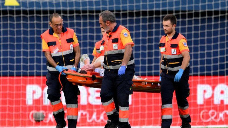 DFB-Nationaltorhüter Ter Stegen offenbar schwer verletzt