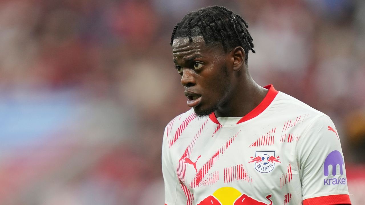 Konkurrenz für Alaba? Real beobachtet Leipzig-Verteidiger