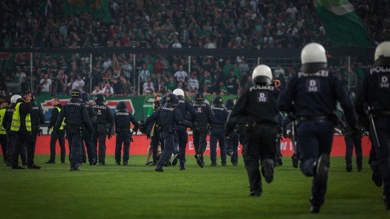 Am Mittwoch: Problematische Ansetzungen nach Derby-Eklat