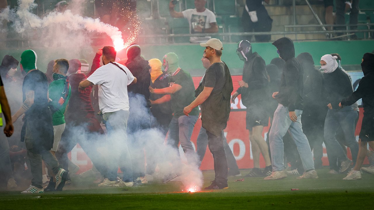 Bundesliga reagiert: "Sanktion kann nur erster Schritt sein"
