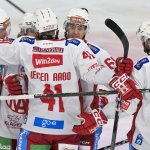 Doppelpacker From: KAC siegt souverän in Linz