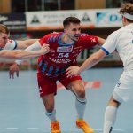 Hard ringt Fivers in einem intensiven Spiel Remis ab